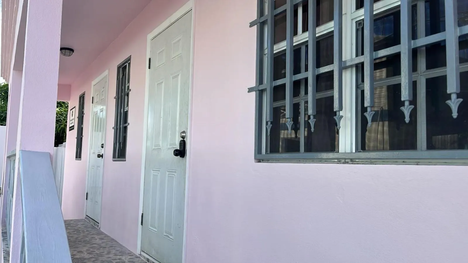 Apartmán Dr Fionas Animal Cottage St. John's
